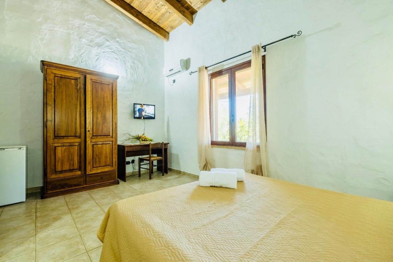 Agriturismo Il Paradiso 이글레시아스 외부 사진